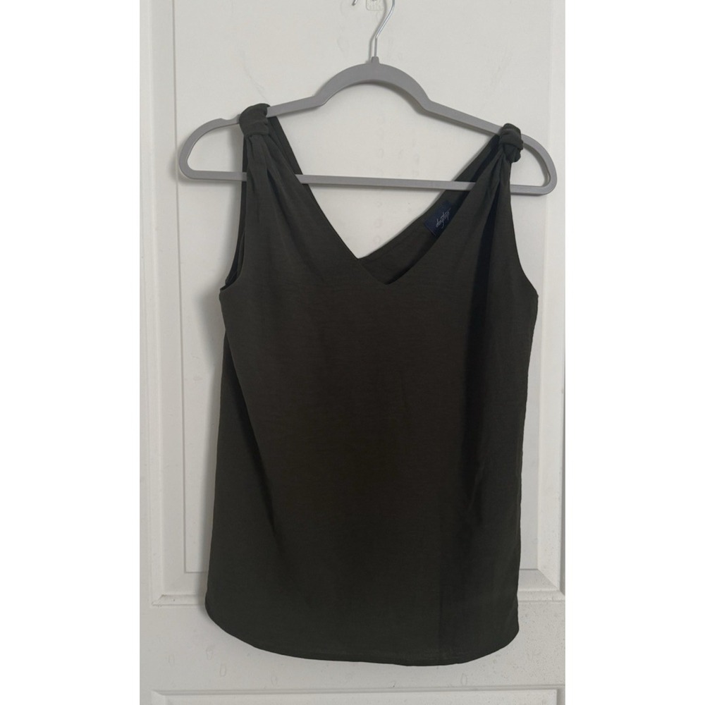 Buckle Daytrip Tank Top Shirt Womens Size Medium Olive Green Boho V-neck NWT